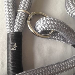 Complete set ropehalter + neckrope grey with a touch of blue